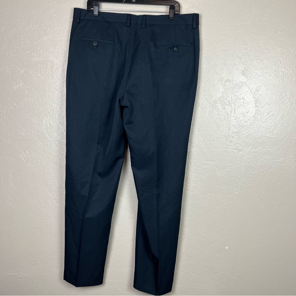 5/$30 Haggar clothing men tailored fit men‎ navy blue pants size 38X32 - Picture 7 of 15